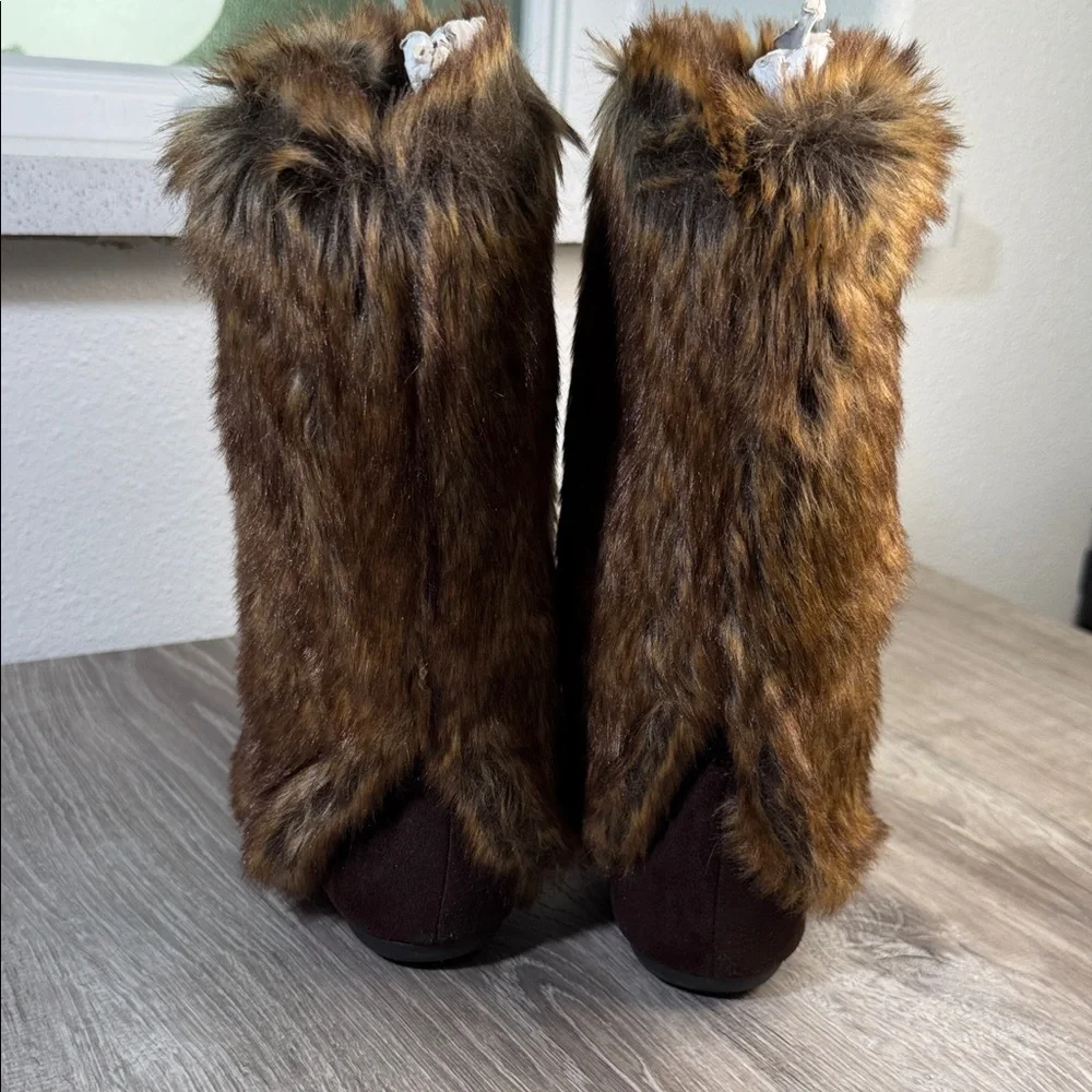 Report Faux Fur Brown Moccasin Boots - Picture 3 of 6